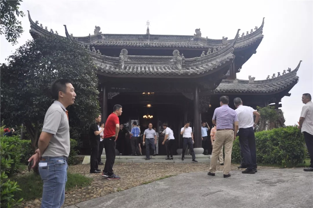 鴻業家具集團