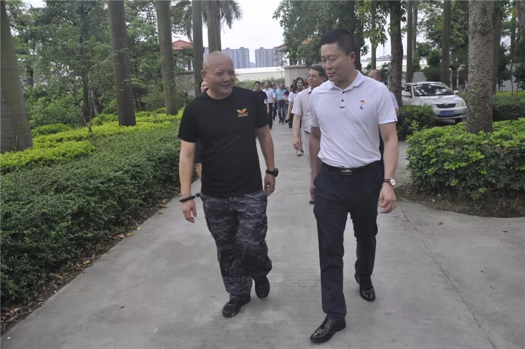 鴻業家具集團