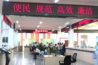 是否想過政府辦事大廳辦公桌是由哪個辦公家具廠給訂做的？